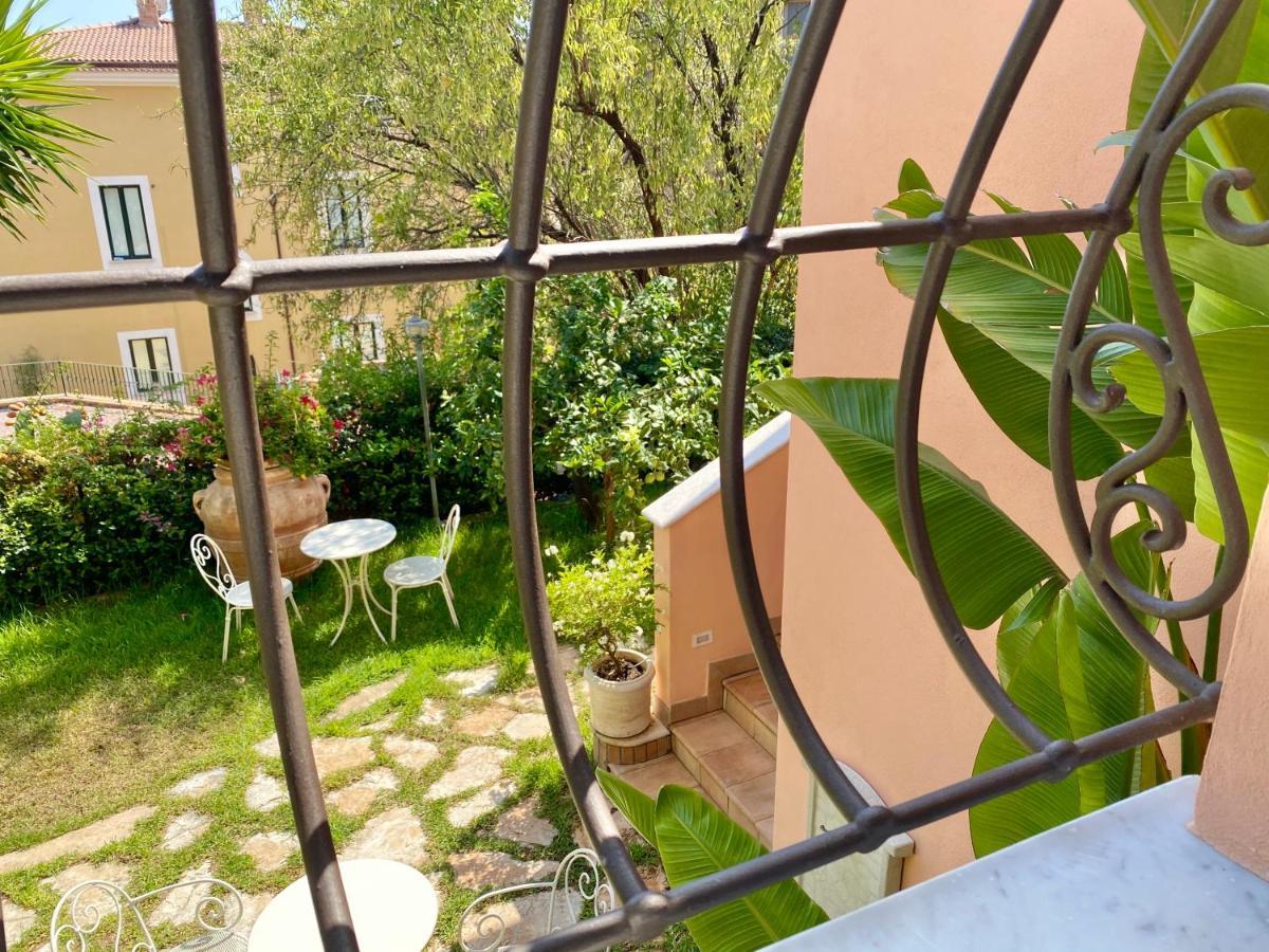 La Casa Di Paolo Casa Di Charme Hotell Marina di Camerota Eksteriør bilde