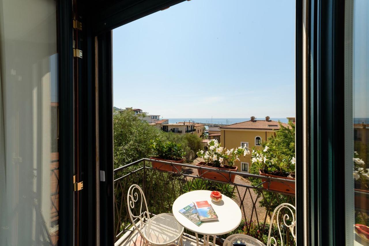 La Casa Di Paolo Casa Di Charme Hotell Marina di Camerota Eksteriør bilde