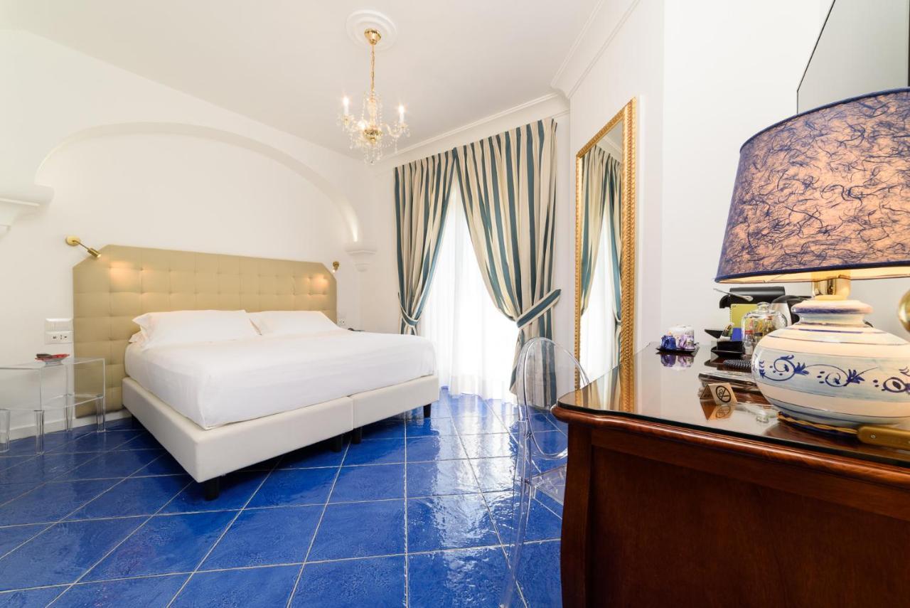 La Casa Di Paolo Casa Di Charme Hotell Marina di Camerota Eksteriør bilde
