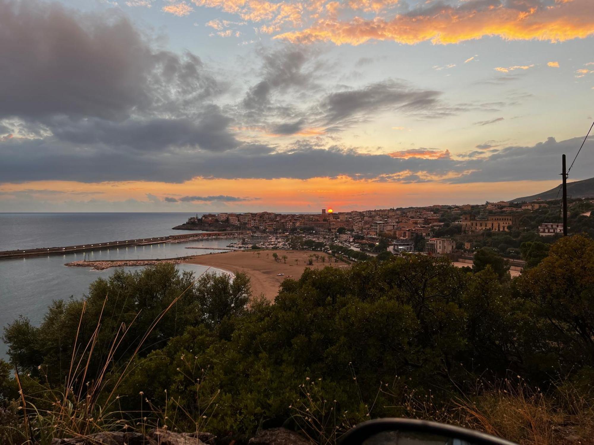 La Casa Di Paolo Casa Di Charme Hotell Marina di Camerota Eksteriør bilde