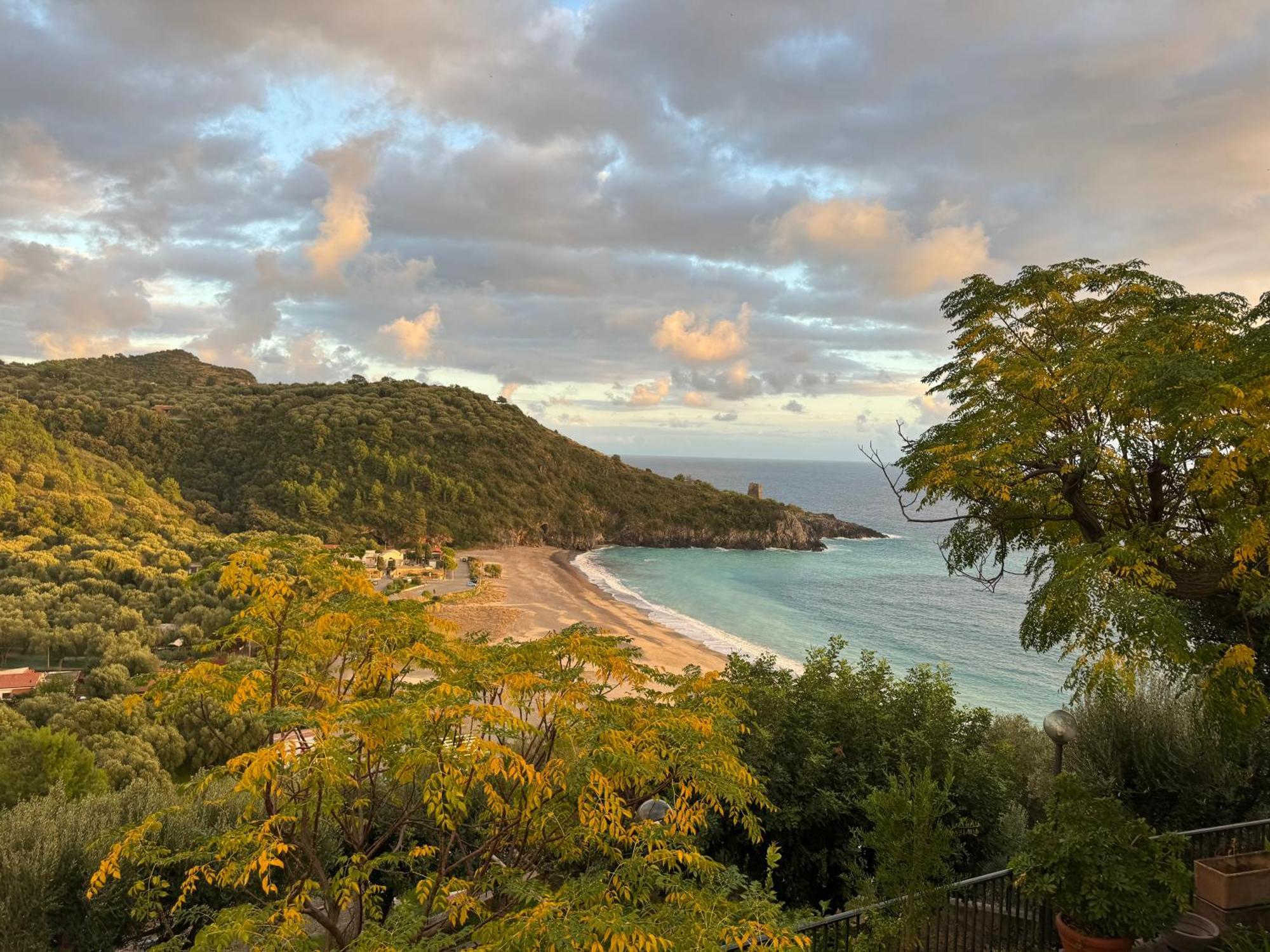 La Casa Di Paolo Casa Di Charme Hotell Marina di Camerota Eksteriør bilde