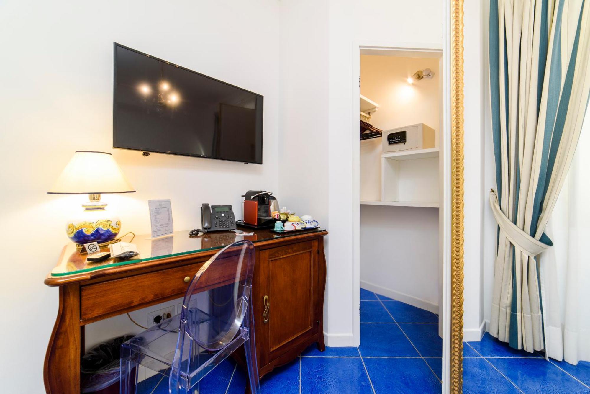 La Casa Di Paolo Casa Di Charme Hotell Marina di Camerota Eksteriør bilde