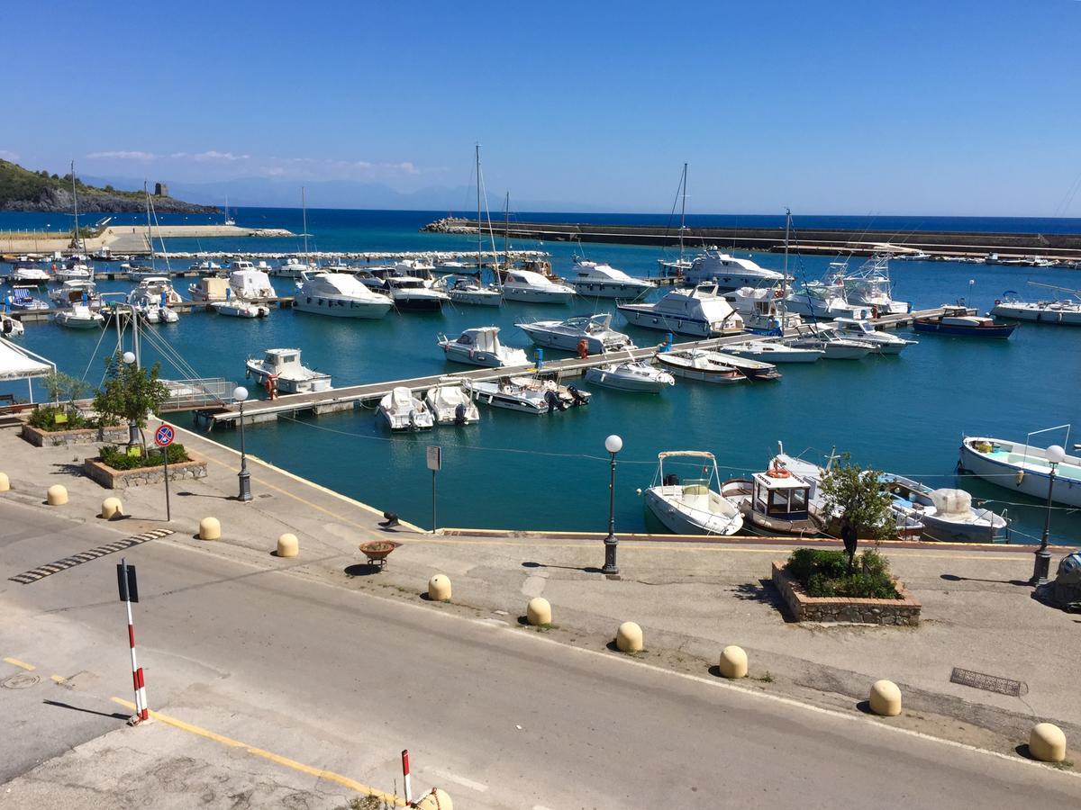 La Casa Di Paolo Casa Di Charme Hotell Marina di Camerota Eksteriør bilde